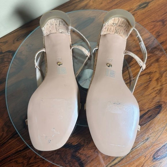 Pelle Moda Francis Low Heeled Thong Toe Sandal - natural - size 6 - Picture 15 of 15